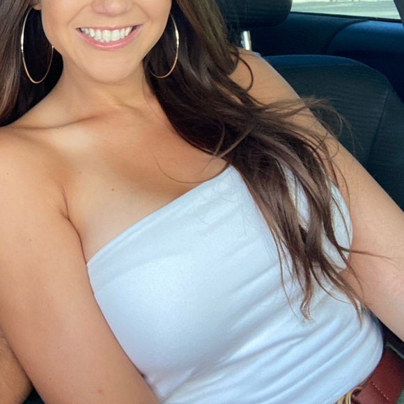 Tilly’s Strapless White Crop Too - Picture 1 of 4